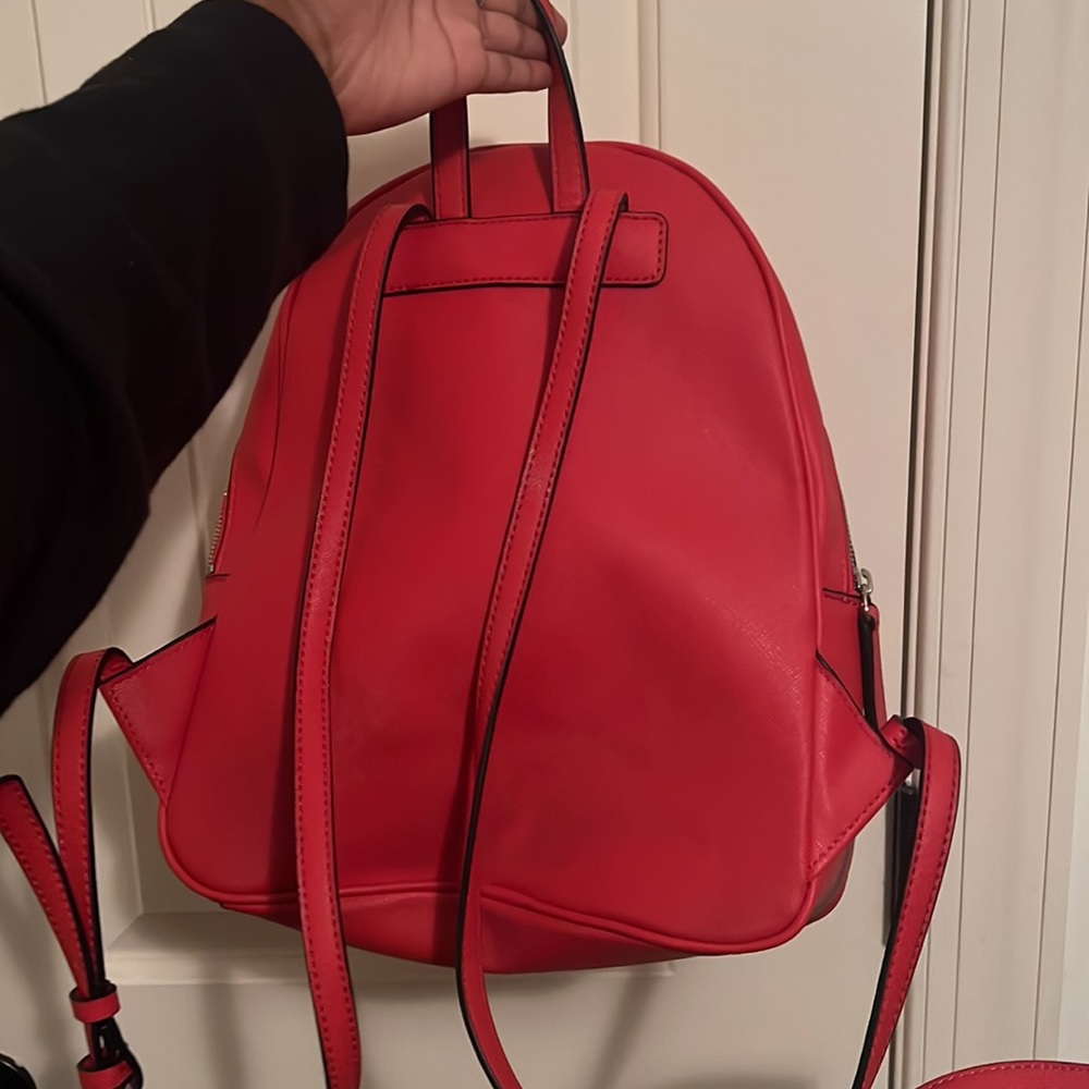 Red Guess BackPack - Picture 2 of 2